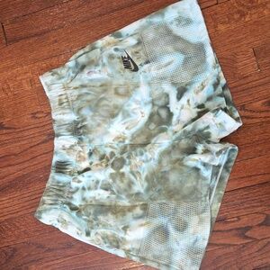Nike Green and Cream Shorts Large